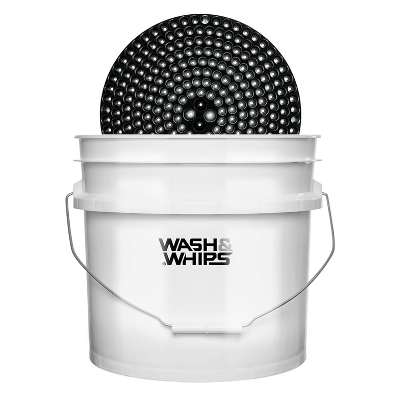 Load image into Gallery viewer, WASH&amp;WHIPS Pit Stop Particle Interceptor - Fits 5 / 3.5 G Buckets
